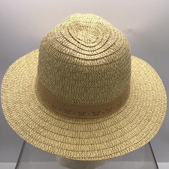 🌼3/$13🌼 BUNDLE DEAL! Beige Sun Hat - Picture 3 of 5